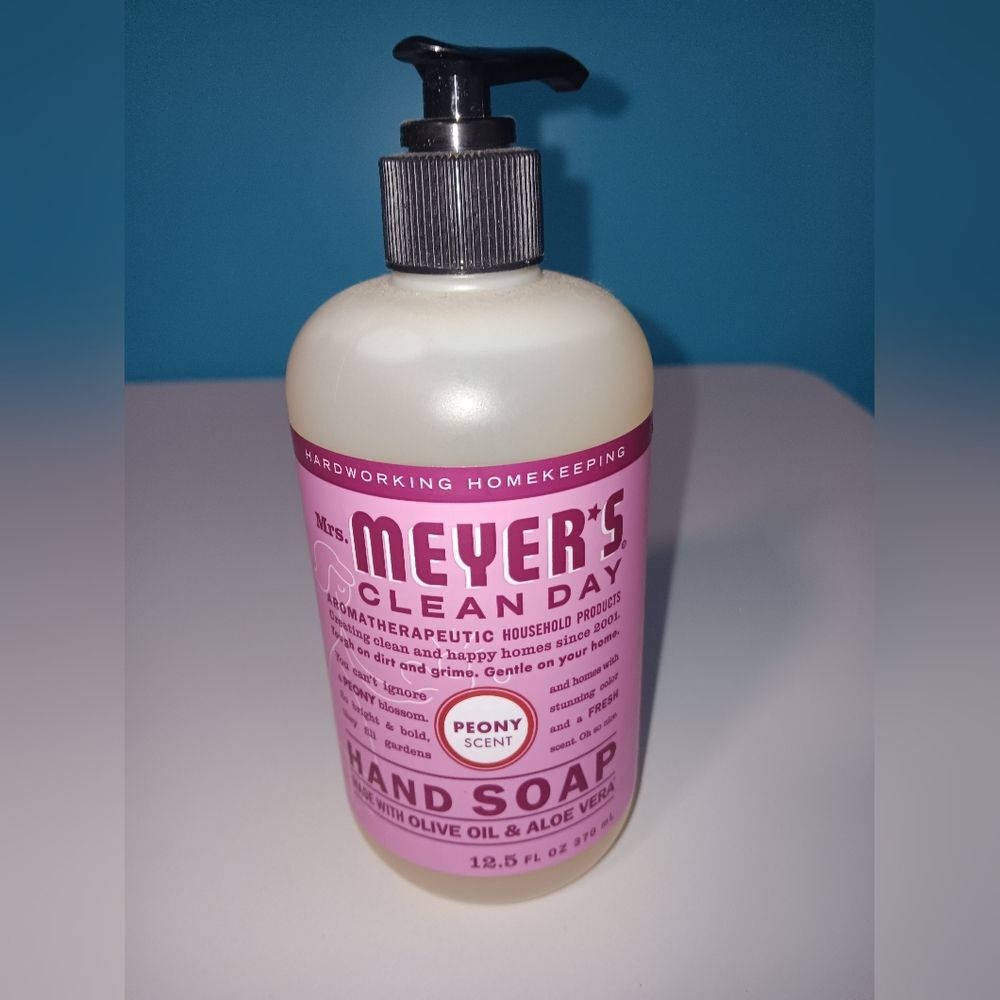 Mrs. Meyer's Clean Day 12.5oz Peony Scent Hand Soap NWOT